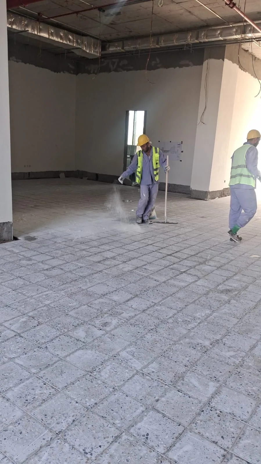 أعمال البلاط الداخلية